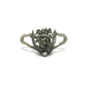 ELEGANT SHOE LACE CHARM