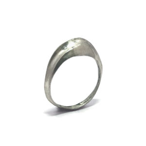 OVAL RING